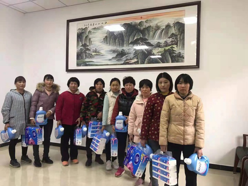 情系職工丨鄭州農達生化公司“三八婦女節(jié)”暖心福利(圖1)